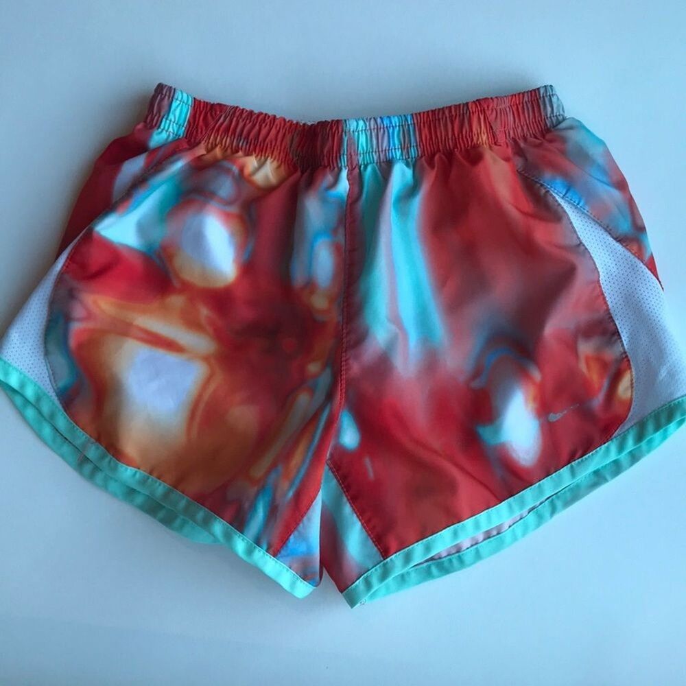EUC Girls Nike shorts Size Youth Small